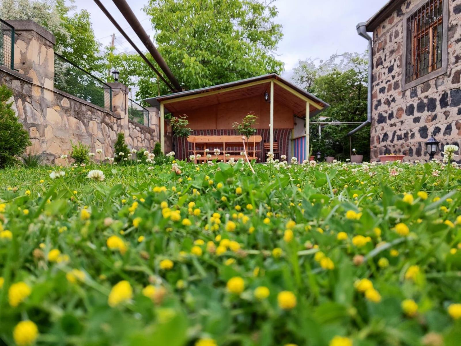 Nataly Campsite Yeghegnadzor エクステリア 写真